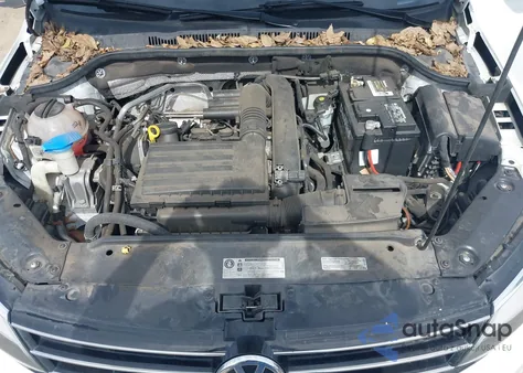 2016 Volkswagen Jetta 1.4T Se z USA, uszkodzony, nr VIN 3VWD67AJ9GM379665